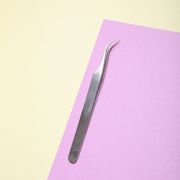 Пинцет для наращивания ресниц Lovely изогнутый